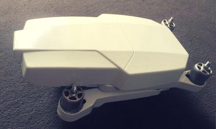 Meet The DJI Phantom 3 / Mavic Hybrid Drone Meet The DJI Phantom 3 / Mavic Hybrid Drone