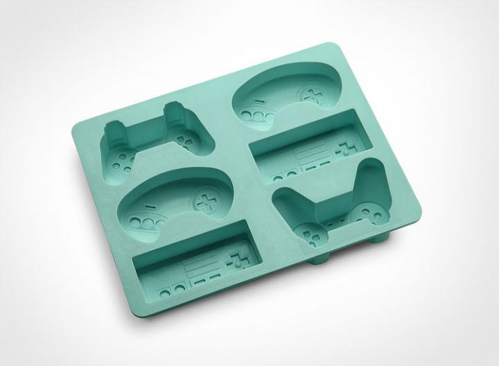 Game Controllers Ice And Chocolate Molds: For When You Want To Eat Your Controller Game Controllers Ice And Chocolate Molds: For When You Want To Eat Your Controller