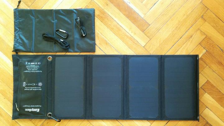 EasyAcc 28 Watt USB Solar Charger