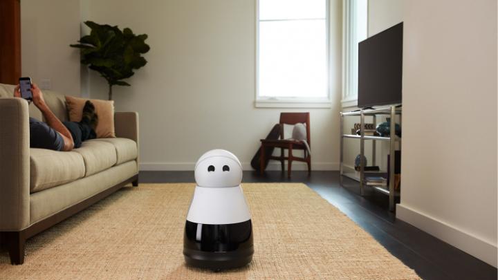 kuri speaks robot