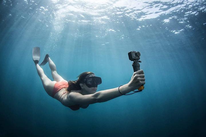 WAC Magazine showcases DJI's official image of DJI Osmo Action Waterproof feature